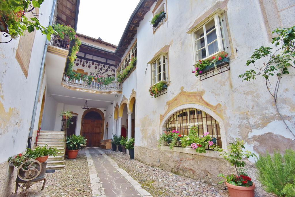 Villa Bertagnolli - Locanda Del Bel Sorriso เตรนโต ภายนอก รูปภาพ