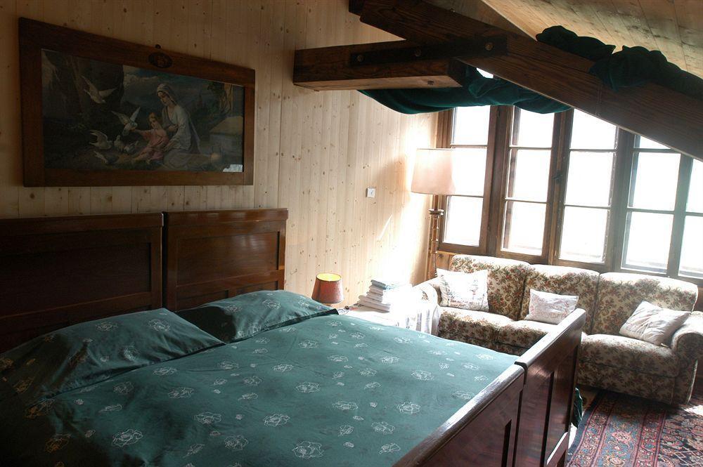 Villa Bertagnolli - Locanda Del Bel Sorriso เตรนโต ภายนอก รูปภาพ
