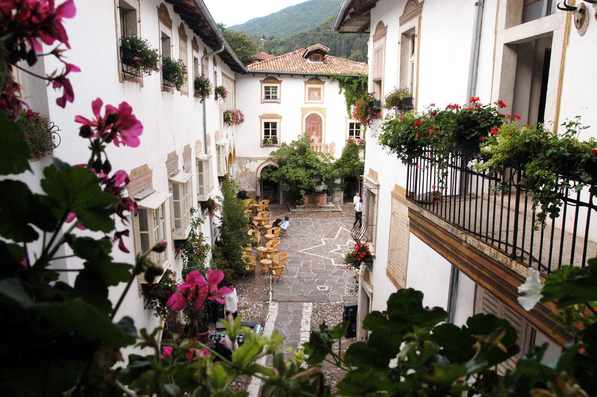 Villa Bertagnolli - Locanda Del Bel Sorriso เตรนโต ภายนอก รูปภาพ